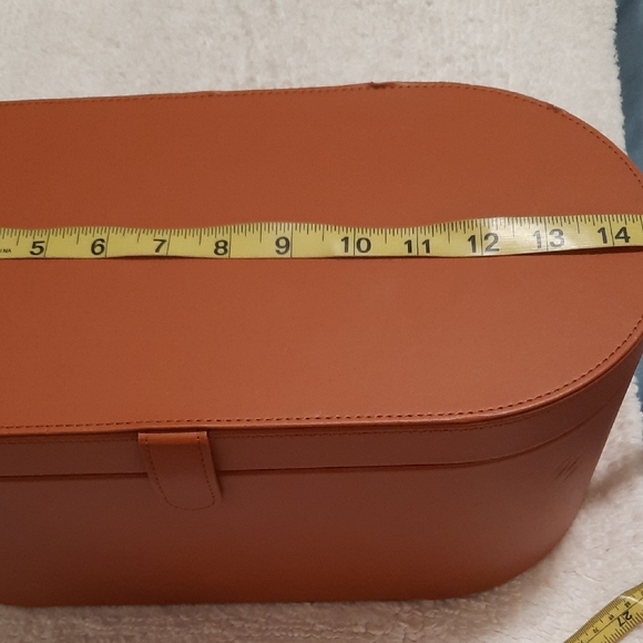 Dyson Tan Leather Accessory Case - Picture 6 of 8